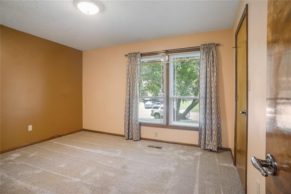 804 NE 3rd Street — photo 33