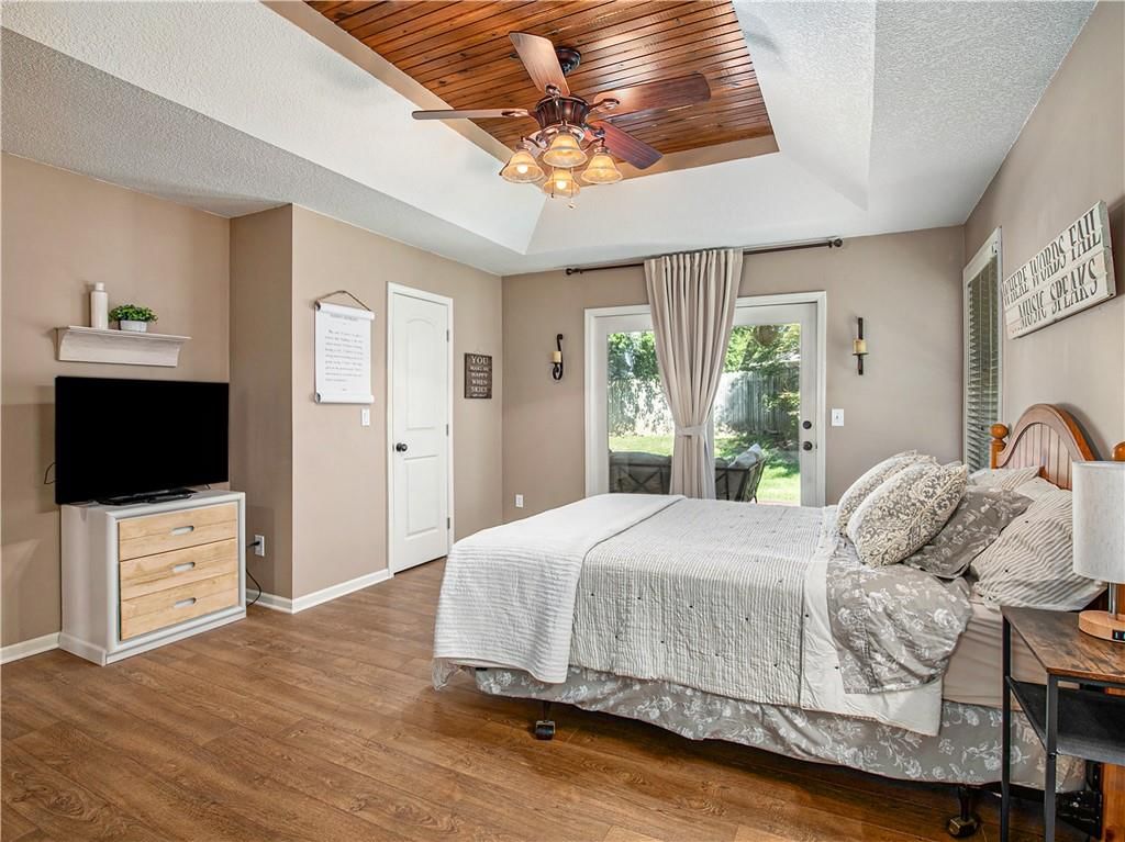 207 SE Circleview Drive — photo 17