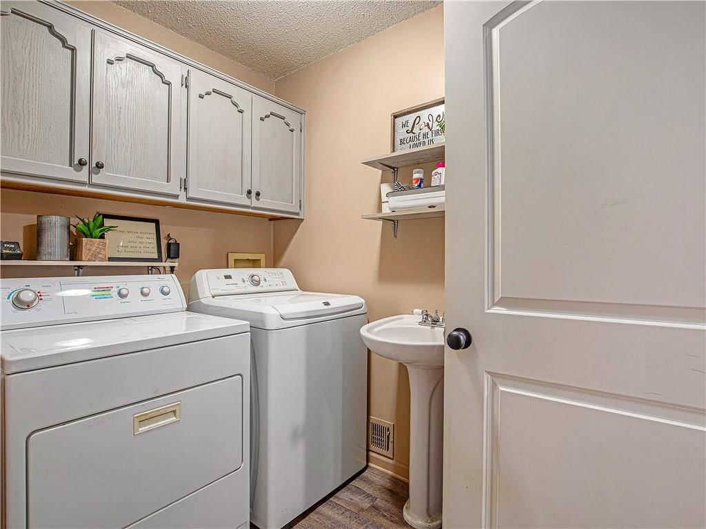 207 SE Circleview Drive — photo 20