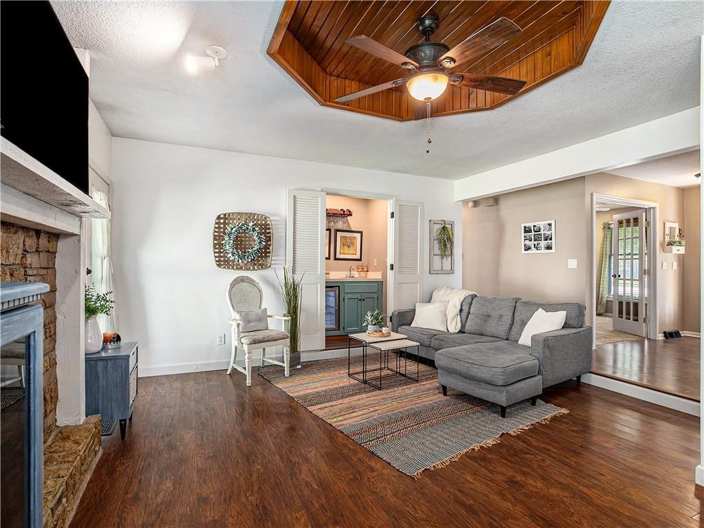 207 SE Circleview Drive — photo 5