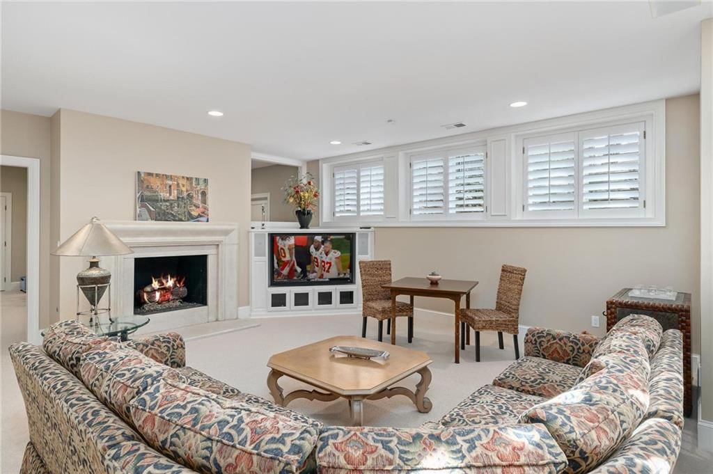 2109 W 114th Street — photo 27