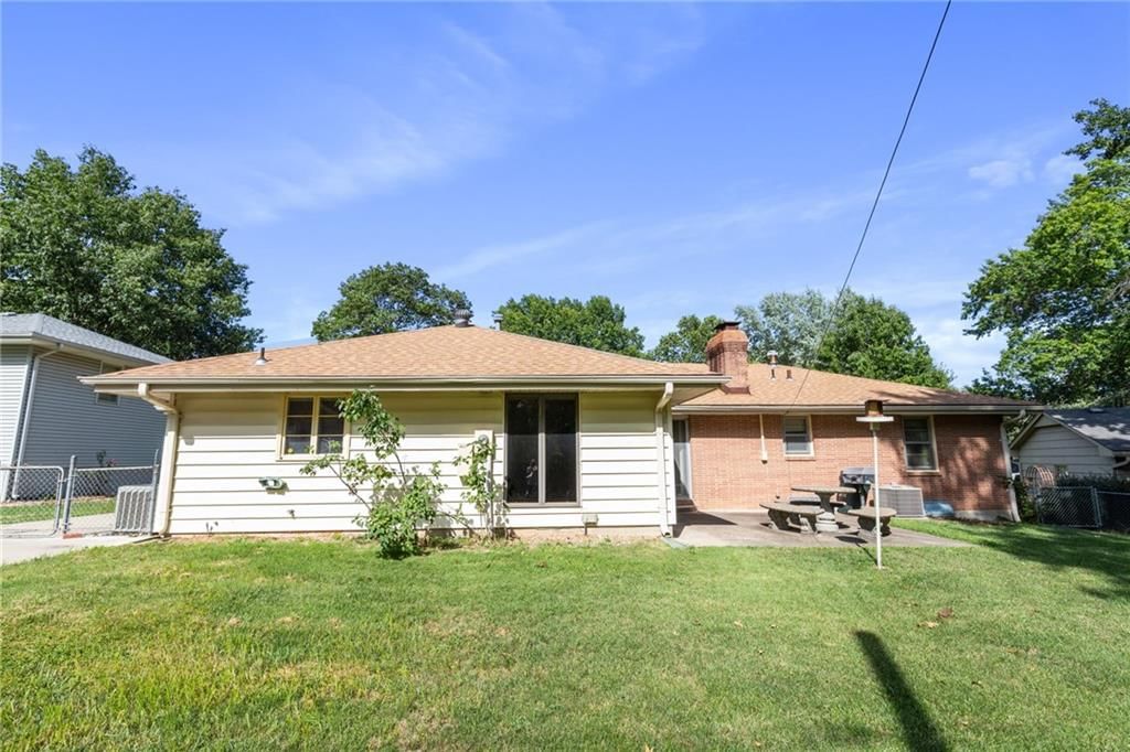 802 N Redwood Drive — photo 34