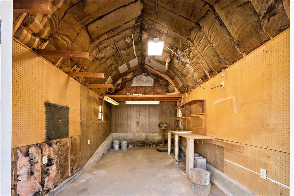 802 N Redwood Drive — photo 38