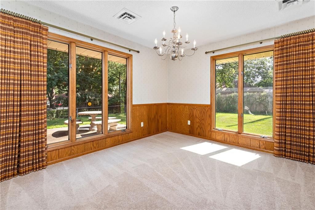 802 N Redwood Drive — photo 10