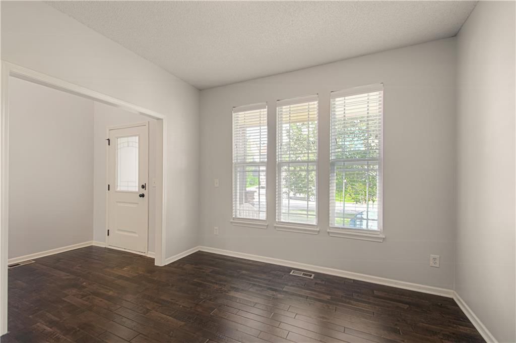 23555 W 126th Terrace — photo 6