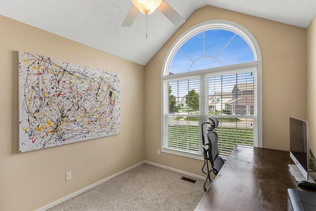 9004 N Essex Drive — photo 21