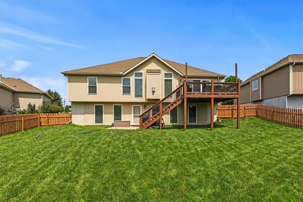 9004 N Essex Drive — photo 30