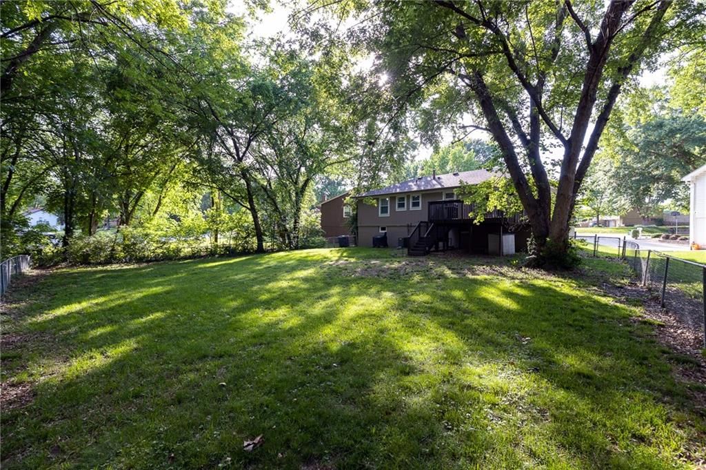4249 N 109th Terrace — photo 32