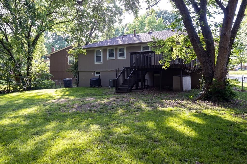 4249 N 109th Terrace — photo 33