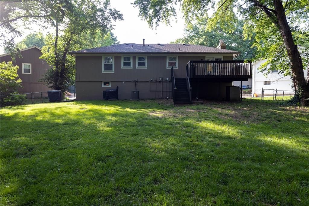 4249 N 109th Terrace — photo 34