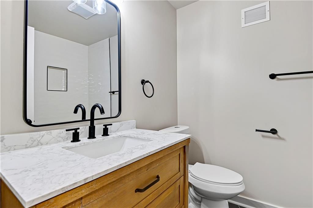 805 SW Iron Creek Drive — photo 12