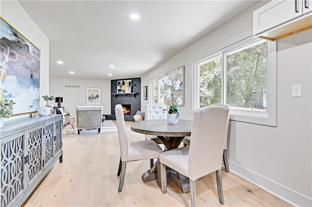 805 SW Iron Creek Drive — photo 8