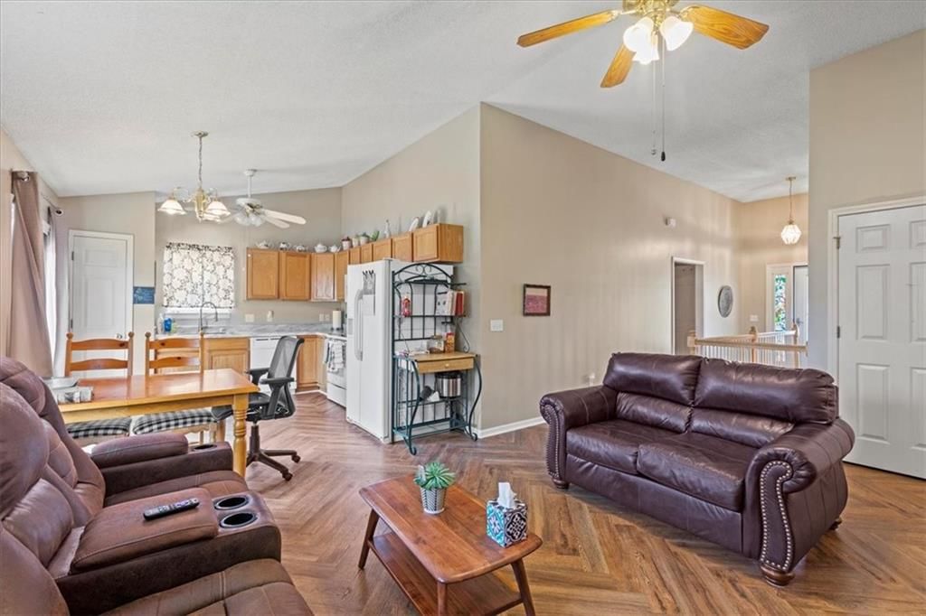 12560 Oak Point Drive — photo 21