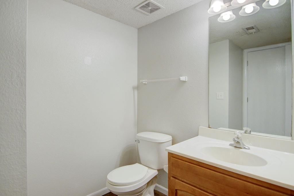 10533 E 46th Street — photo 16