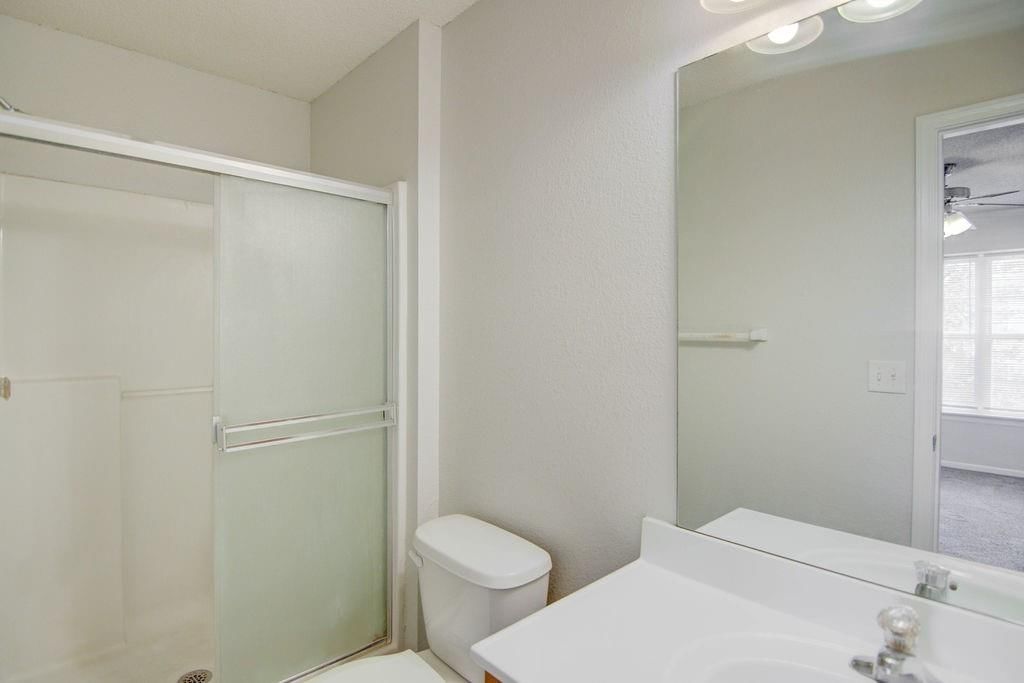 10533 E 46th Street — photo 8
