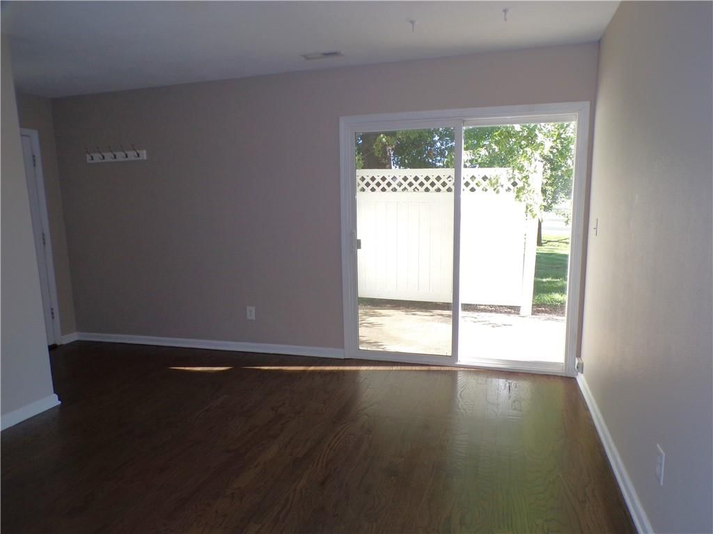 3033 Havrone Way — photo 10