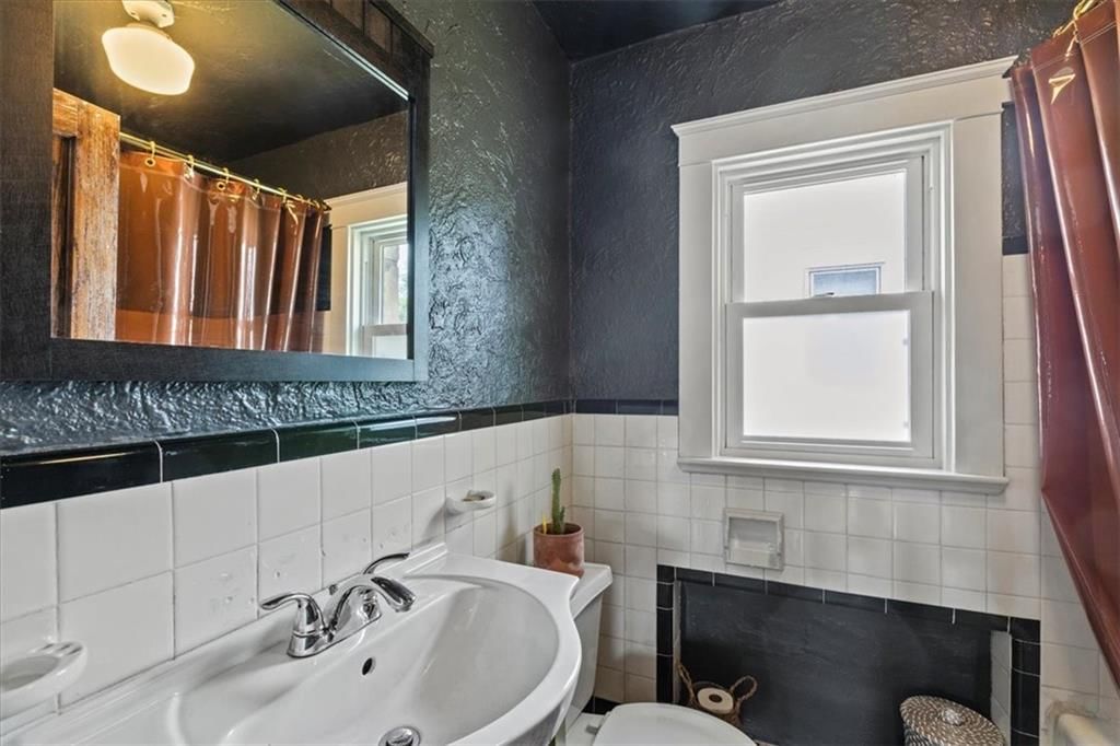 523 N Topping Avenue — photo 19