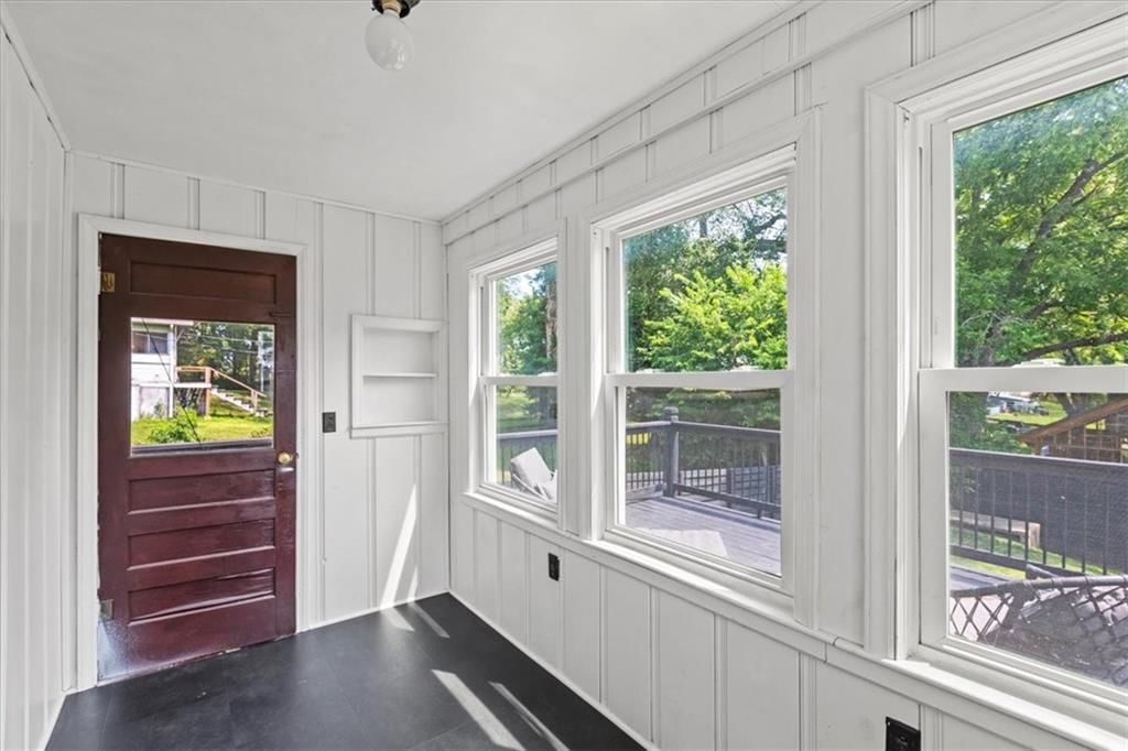 523 N Topping Avenue — photo 34