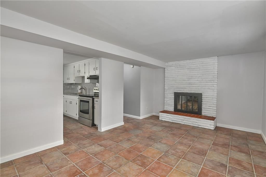 11905 W 93rd Street — photo 5
