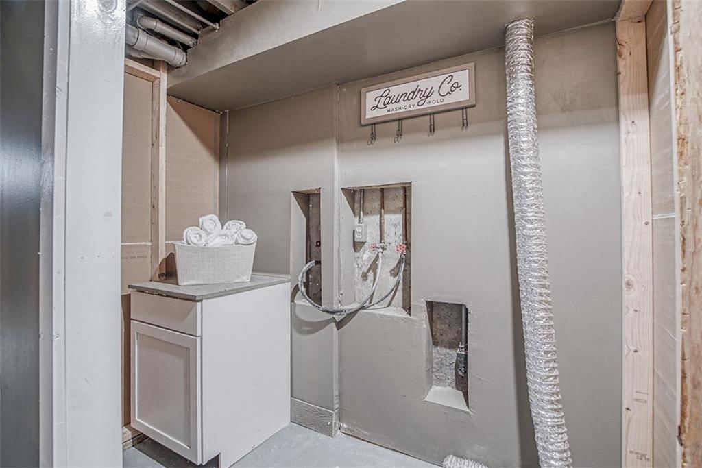 721 N Walnut Street — photo 18