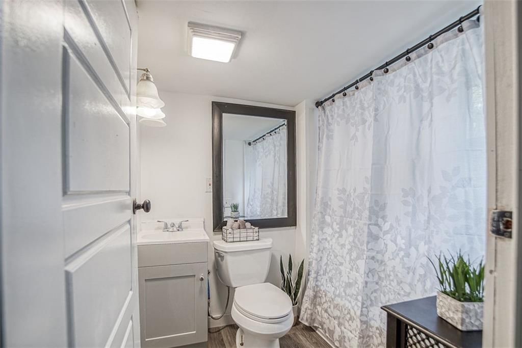 721 N Walnut Street — photo 20