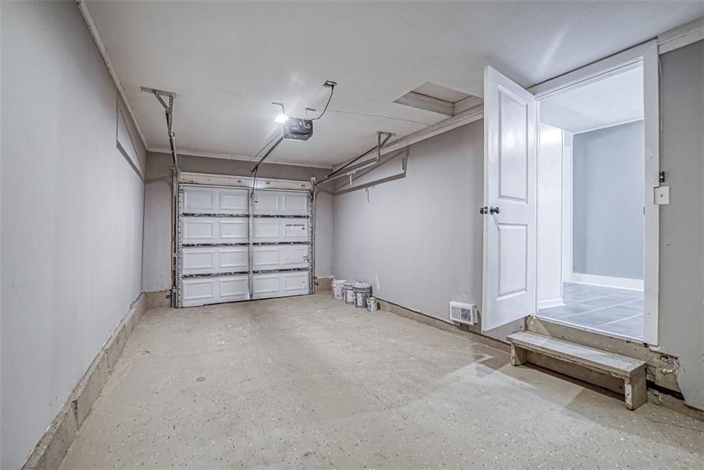 721 N Walnut Street — photo 21