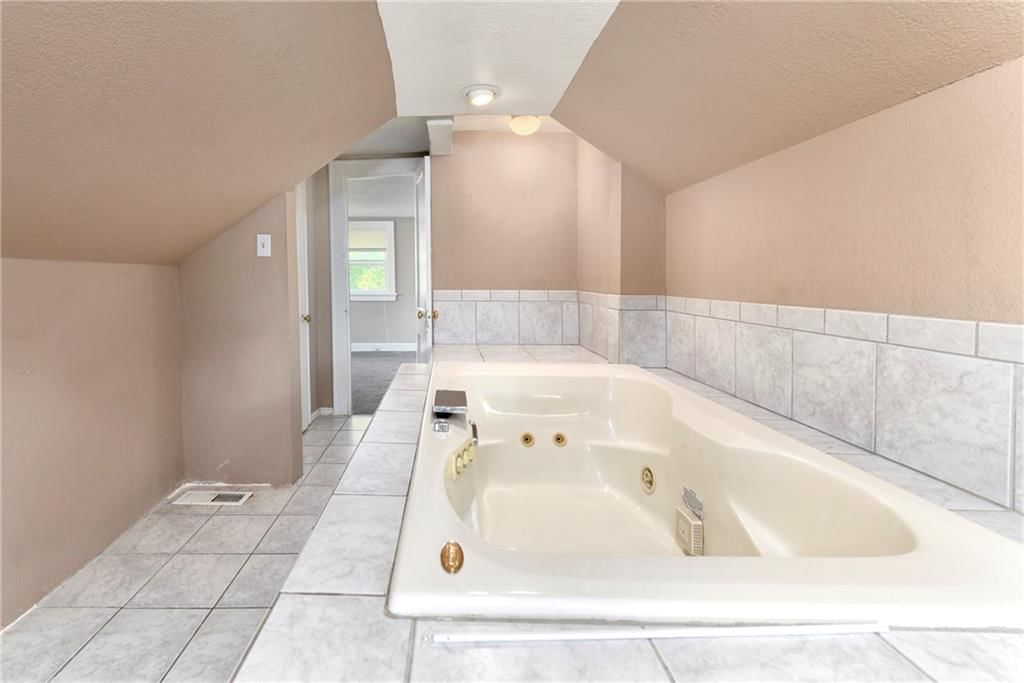 5143 Garfield Avenue — photo 17