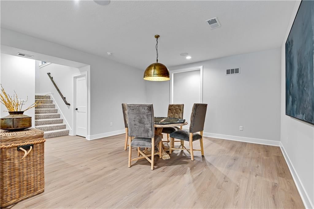 9449 Aurora Street — photo 25