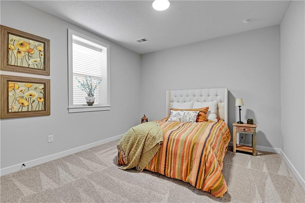 9449 Aurora Street — photo 29