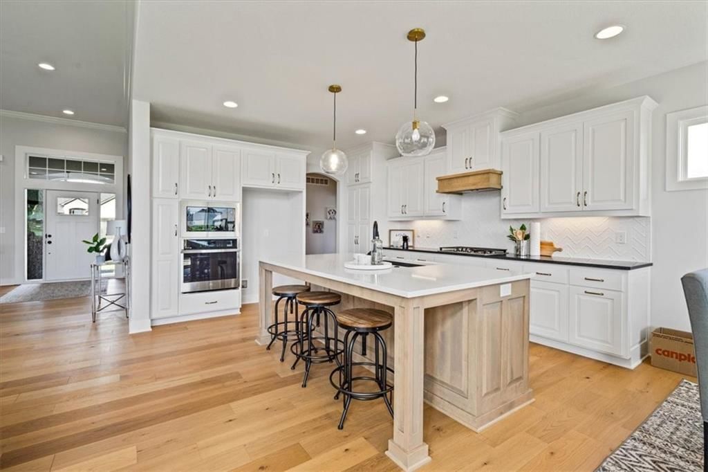 4269 Lake Shore Court — photo 11