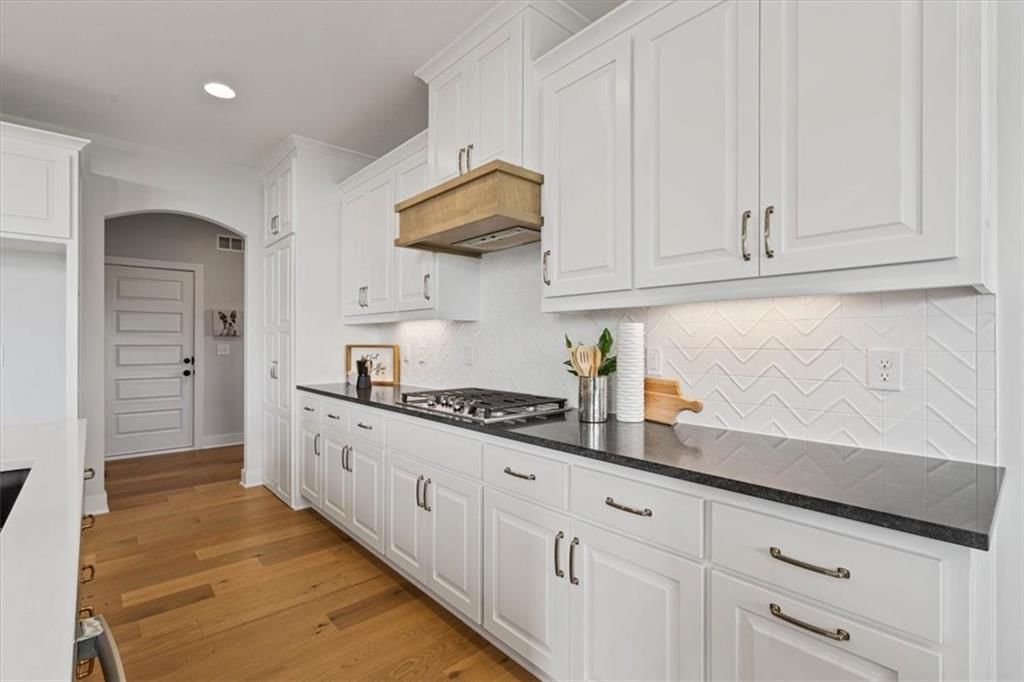 4269 Lake Shore Court — photo 12
