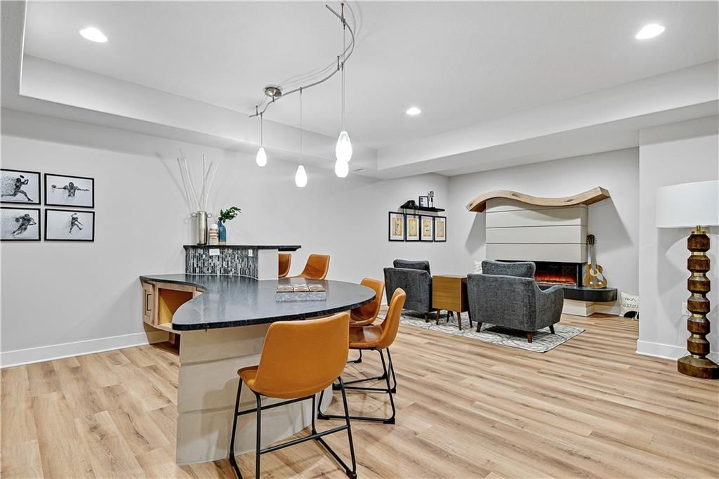 9457 Aurora Street — photo 32