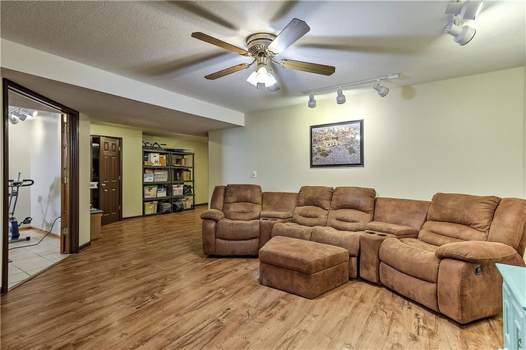 1033 SE Country Lane — photo 28