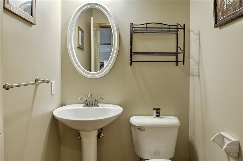 1033 SE Country Lane — photo 32