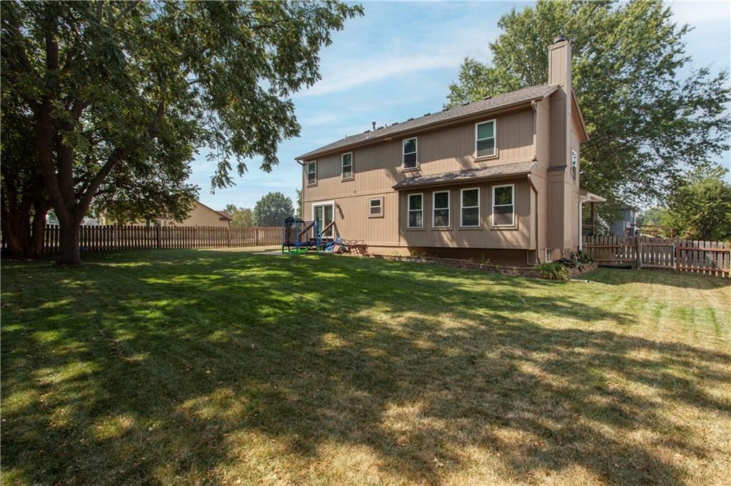 1033 SE Country Lane — photo 33