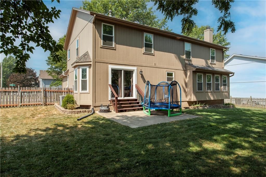 1033 SE Country Lane — photo 34