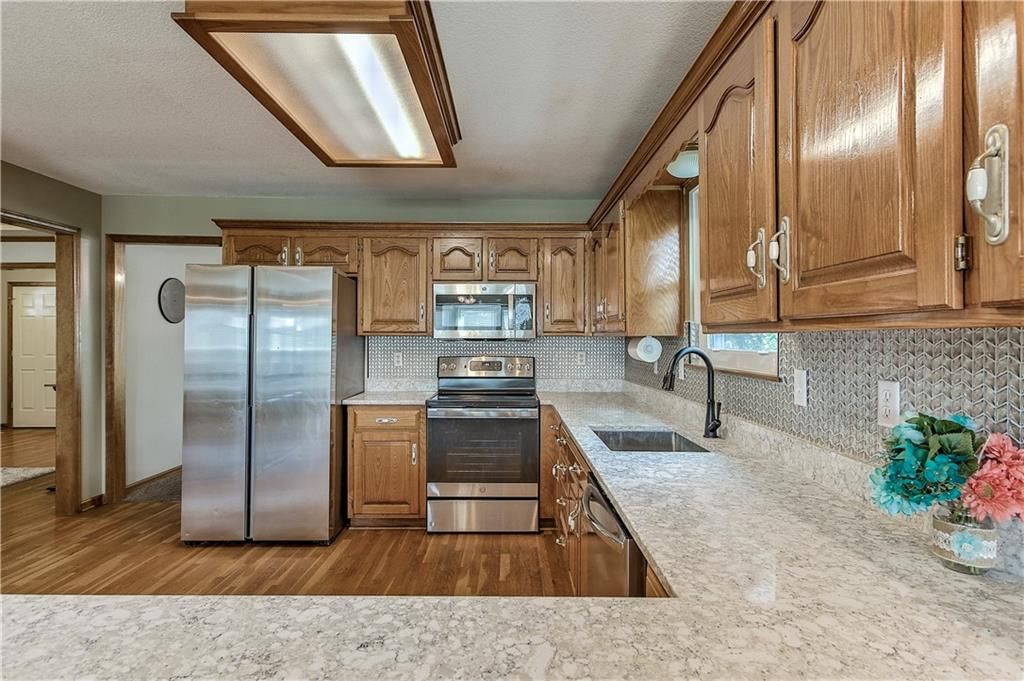 1033 SE Country Lane — photo 7