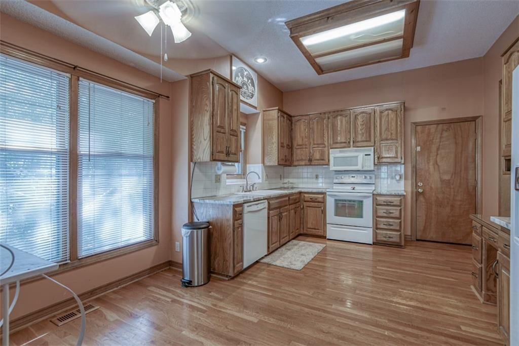 11715 S Winchester Street — photo 11