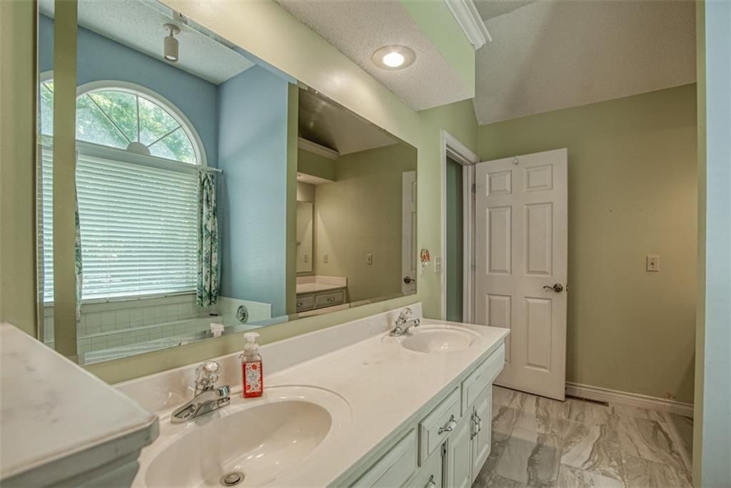 11715 S Winchester Street — photo 19