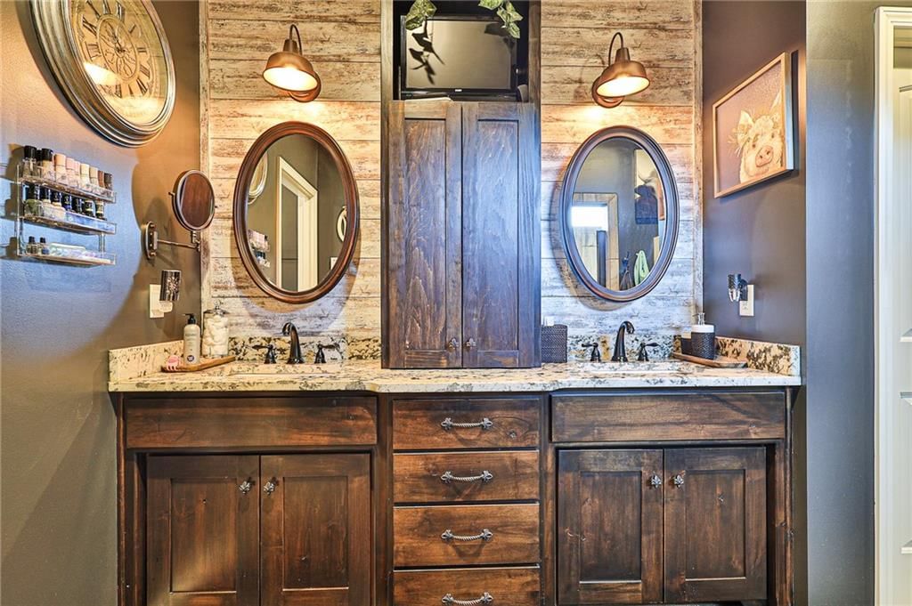 4129 S Eagle Point Court — photo 28