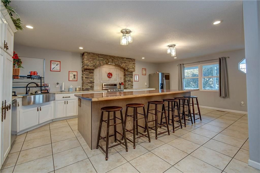 814 SW Shorthorn Drive — photo 9