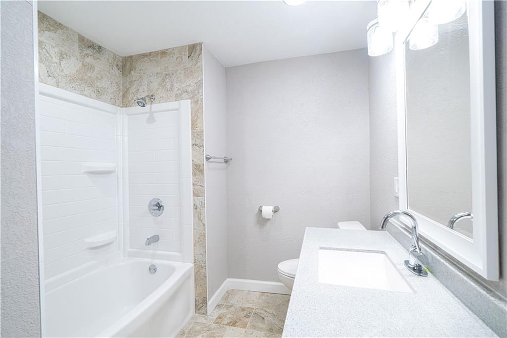 2704 Lafayette Street — photo 11