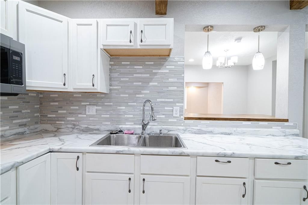 2704 Lafayette Street — photo 9