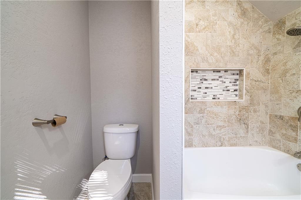 2704 Lafayette Street — photo 10
