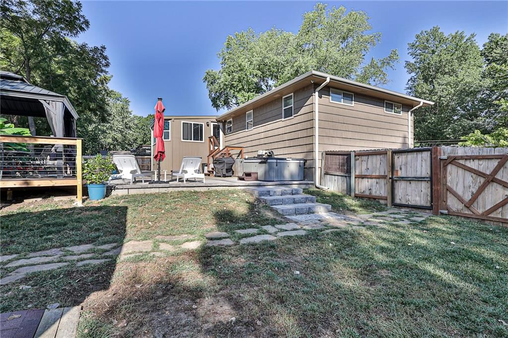 1400 NW A Street — photo 28