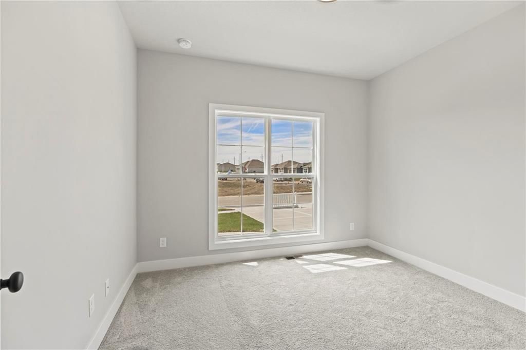 17352 S Hall Street — photo 32