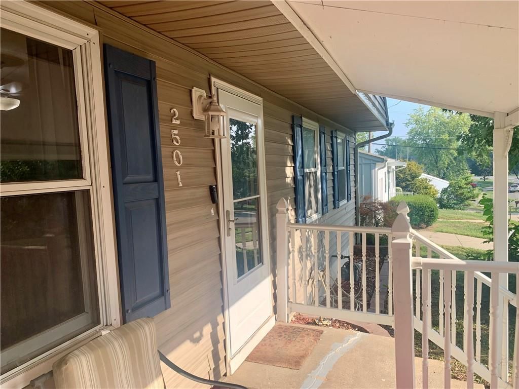 2501 Hillside Lane — photo 3