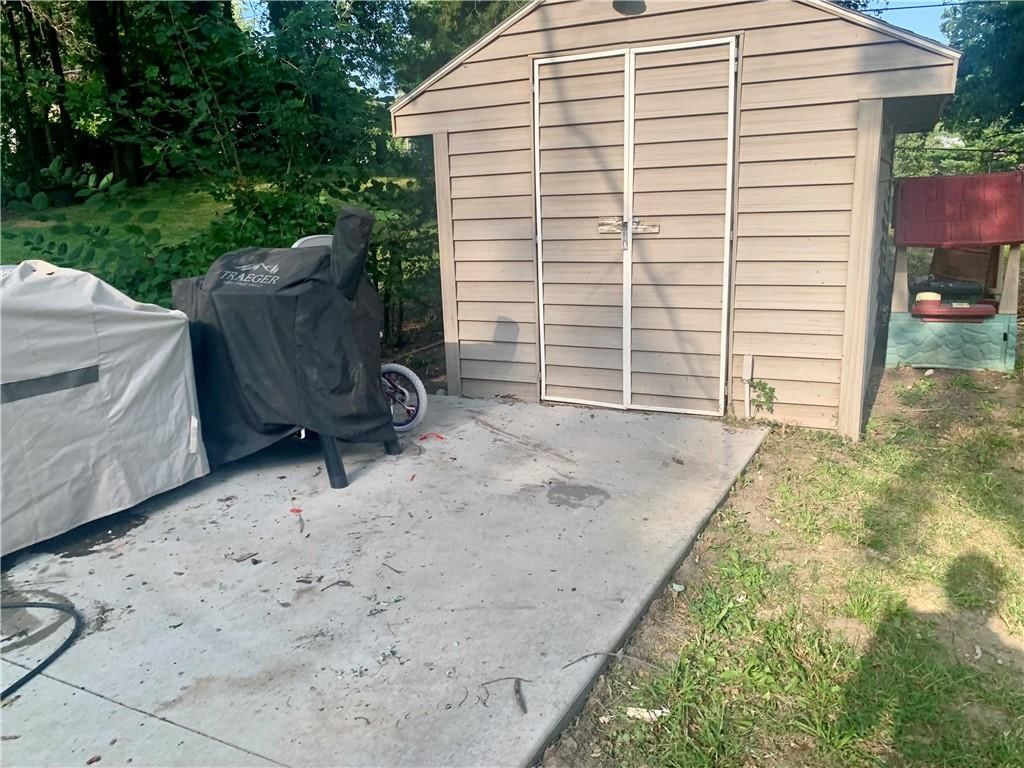 2501 Hillside Lane — photo 31