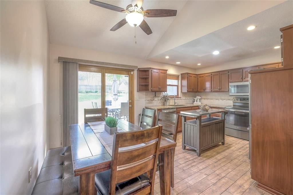 4711 MONROVIA Street — photo 13