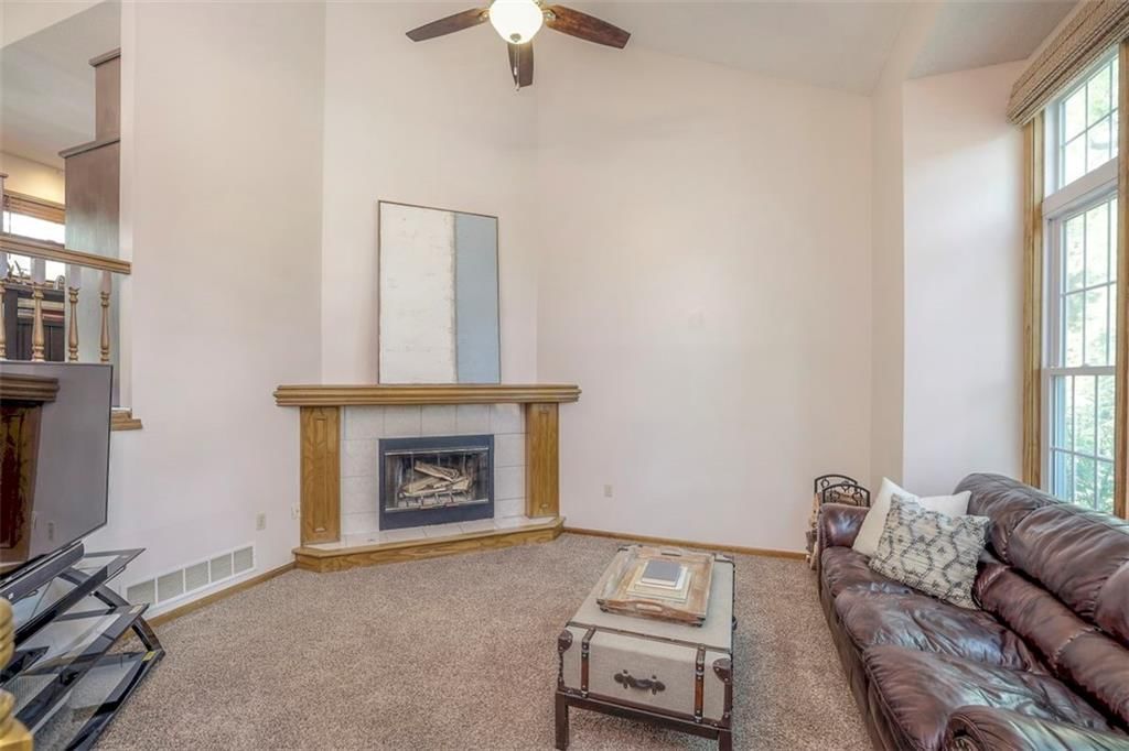 4711 MONROVIA Street — photo 8